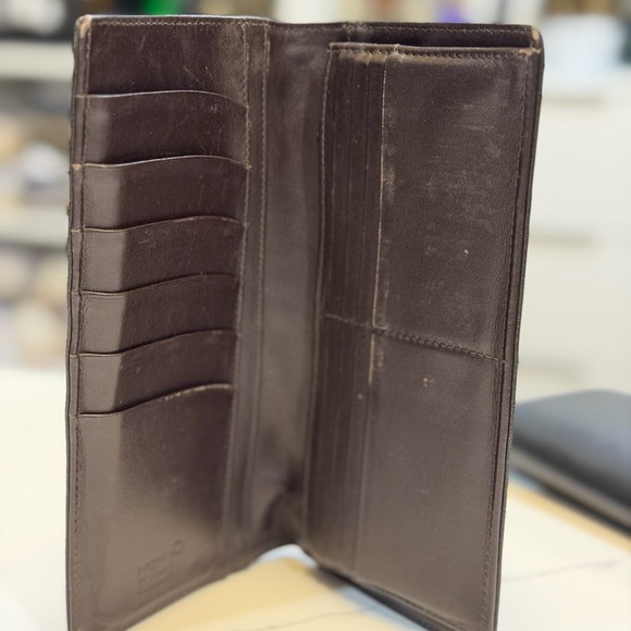 Brown Montblanc Leather bifold Wallet - Picture 2 of 6